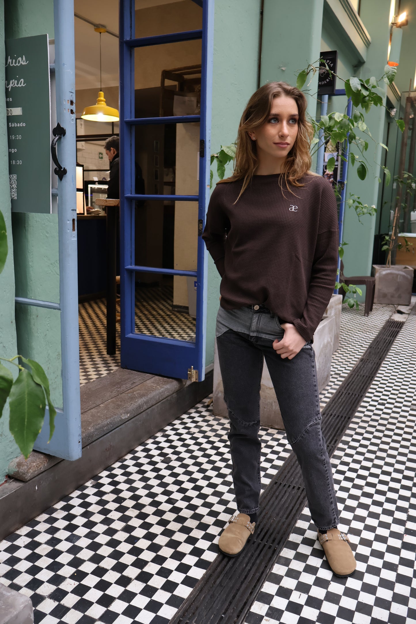 Top Aura Café